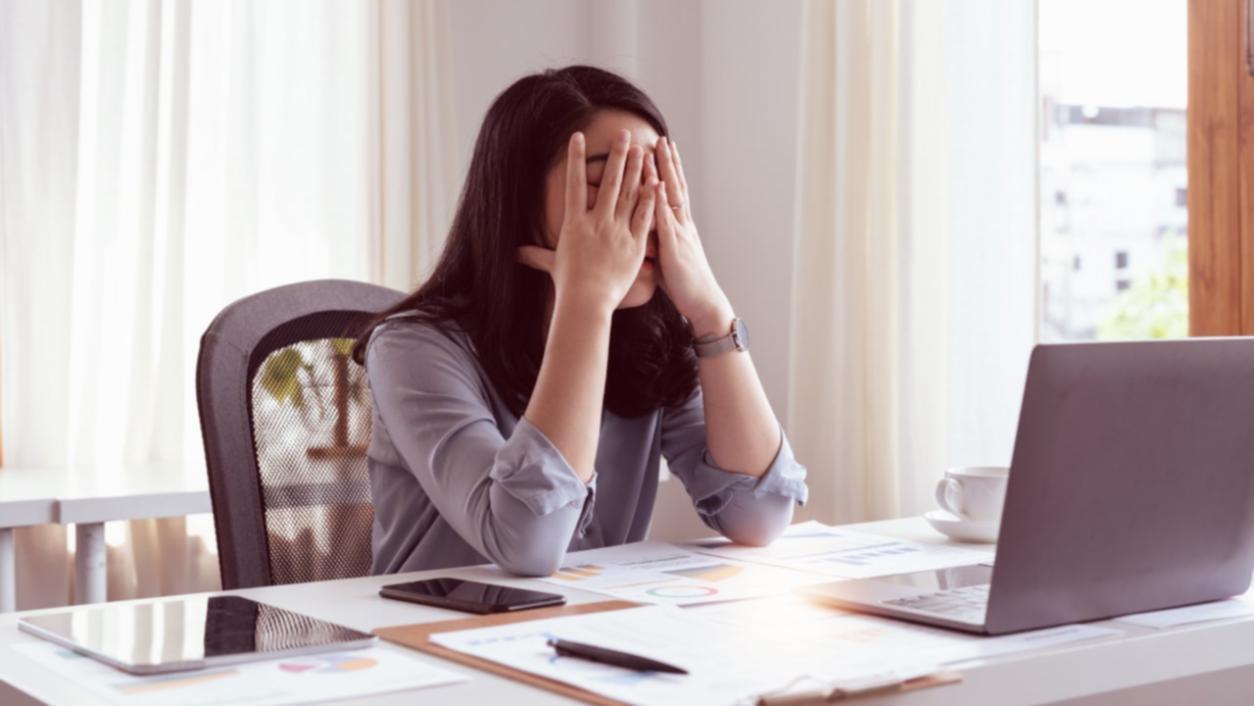 Teilnehmer beim praktischen Üben mit Finanztools